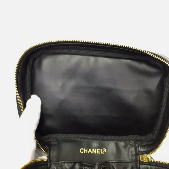 CHANEL Lambskin Cosmatic Vanity Handbag - Picture 7 of 9